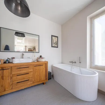 Maison Charme • Pkg • Jacuzzi • Jardin • Marche Ferienhaus