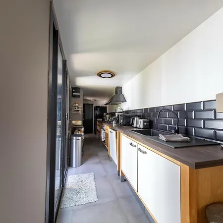 Maison Charme • Pkg • Jacuzzi • Jardin • Marche بيت للعطل لا روشيل